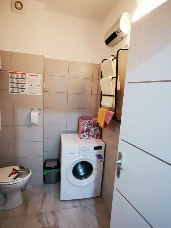 Ema Studio Apartman Karlovac Bagian luar foto